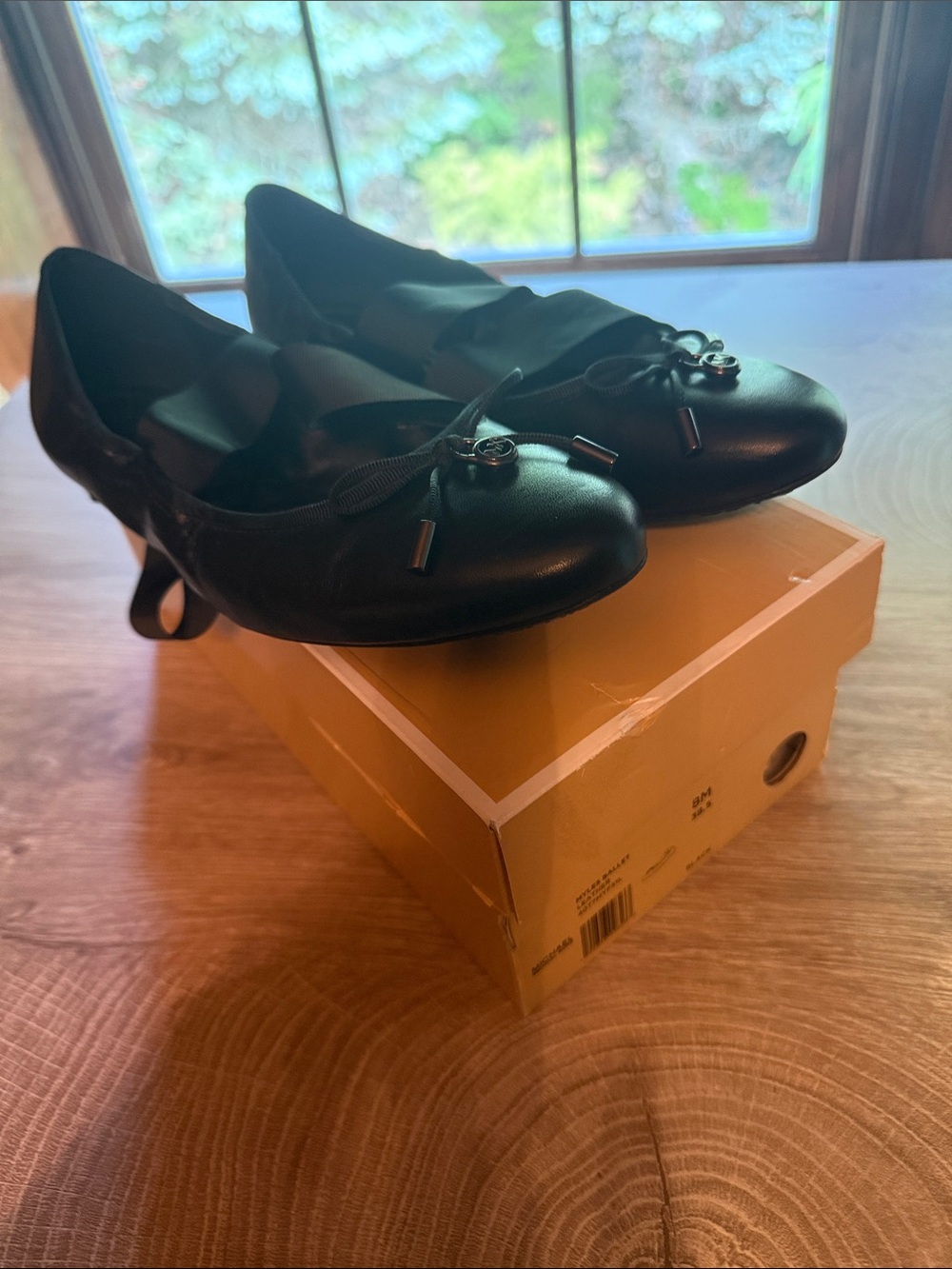 Michael Kors Black Leather Ballet Flats with Bow Detail